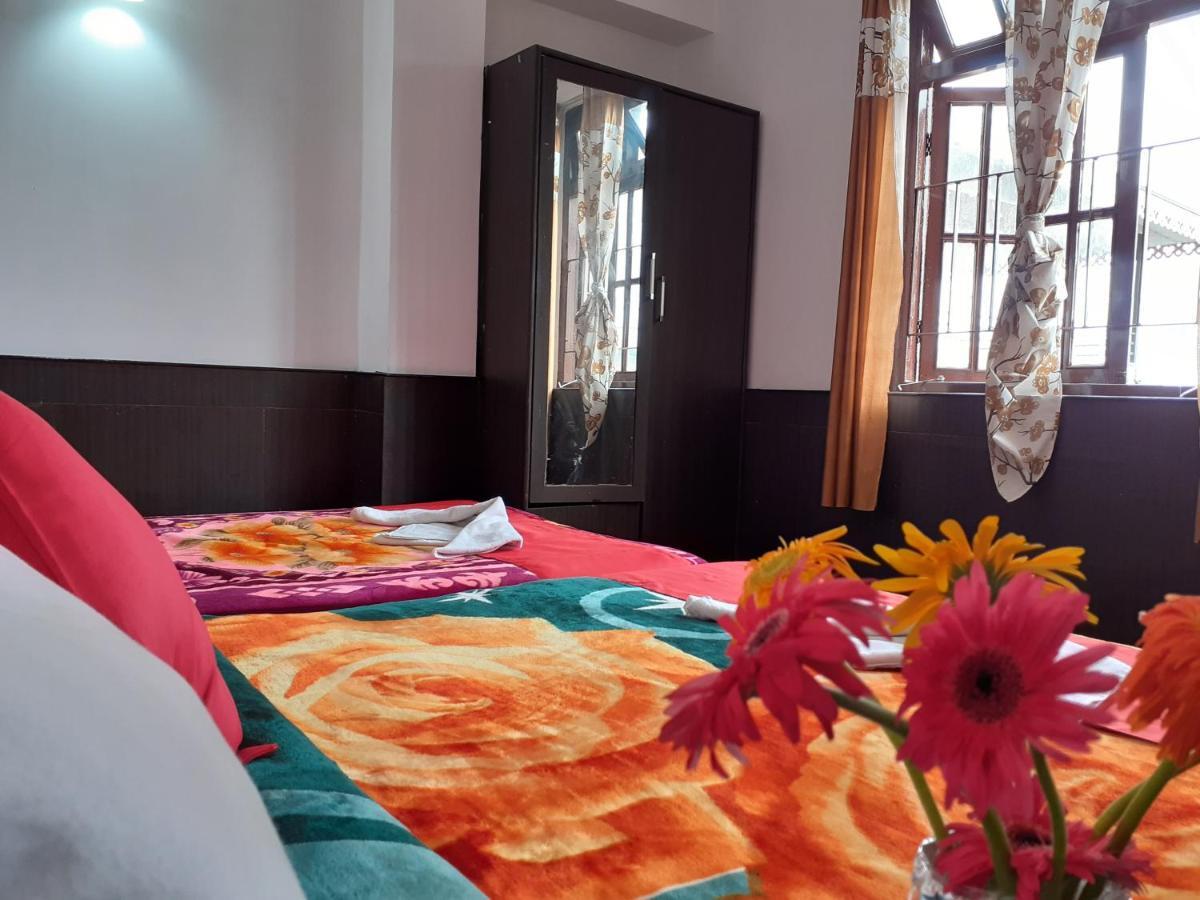 Hotel Woileem 甘托克 外观 照片