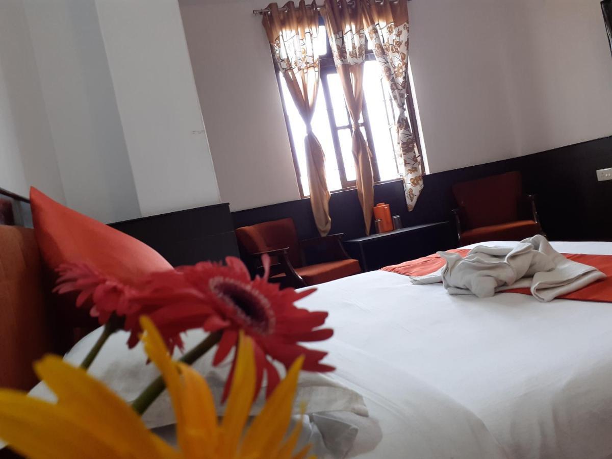 Hotel Woileem 甘托克 外观 照片